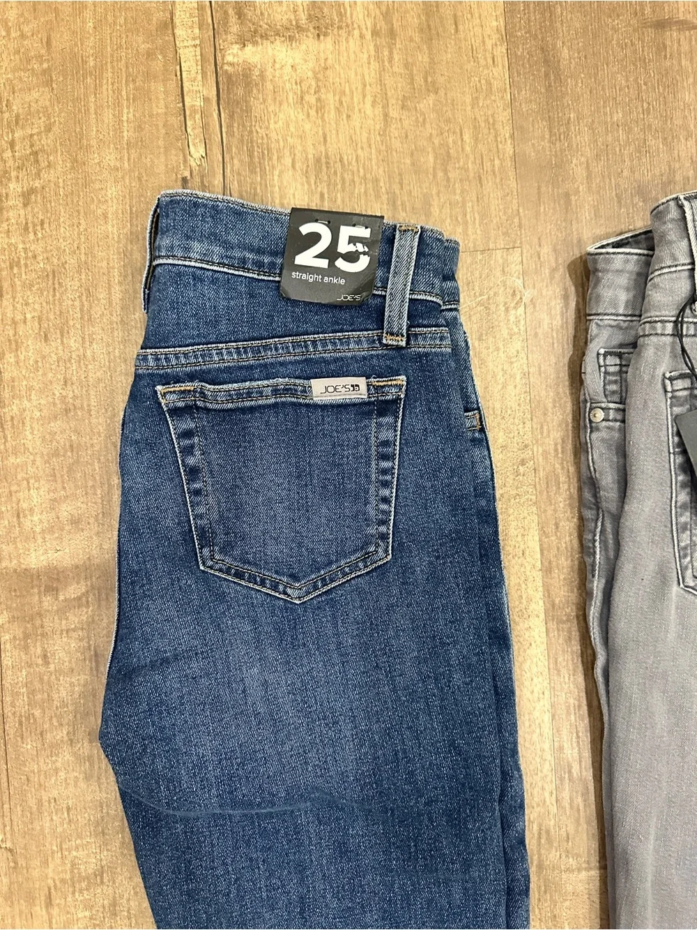 Bundle of 4 jeans - Picture 2 of 4